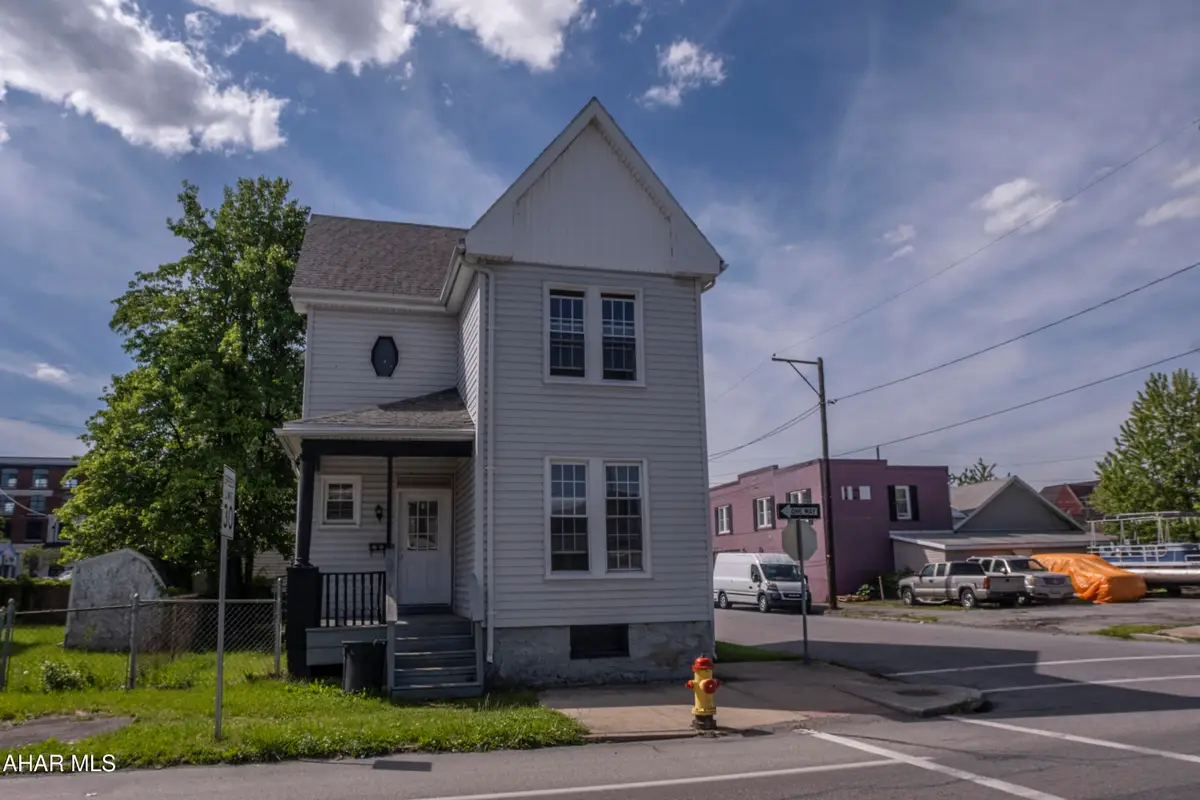 2400 7th Avenue, Altoona, PA 16602 - #1