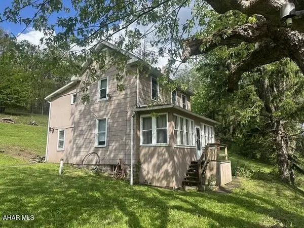 1788 Carson Valley Road, Duncansville, PA 16635