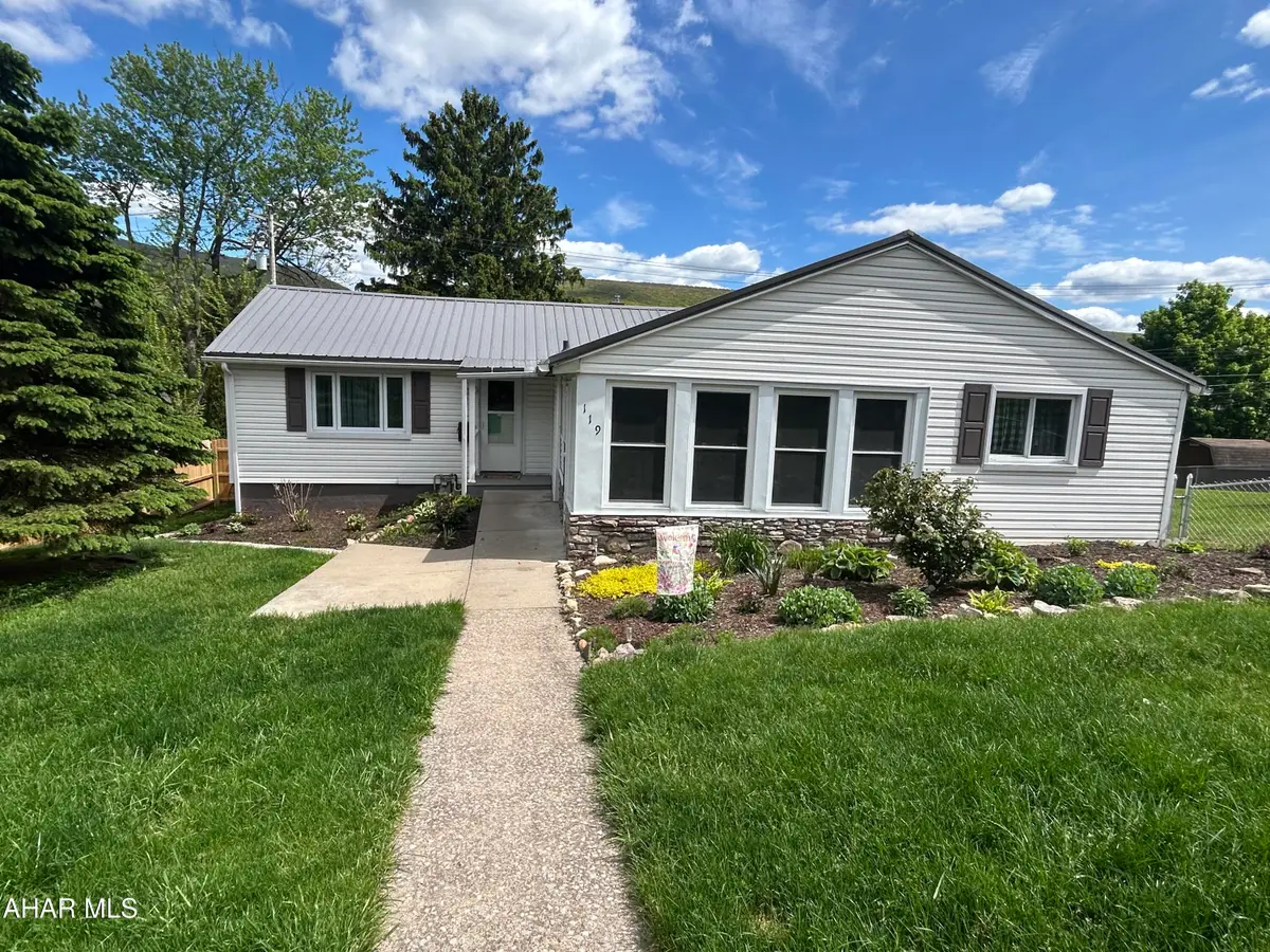 119 Logan Avenue, Altoona, PA 16602 - #1