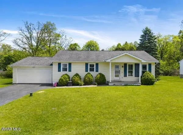 1647 Saint Francis Lane, Altoona, PA 16602 - #1