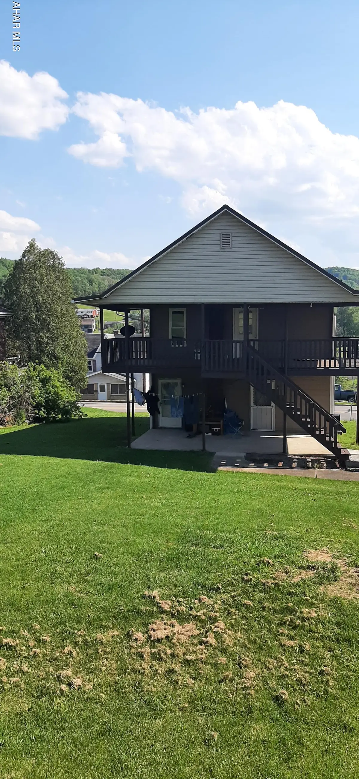 2209 Philadelphia Avenue, Northern Cambria, PA 15714 - #1