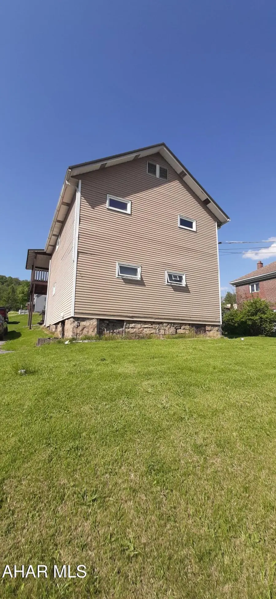 2209 Philadelphia Avenue, Northern Cambria, PA 15714 - #3