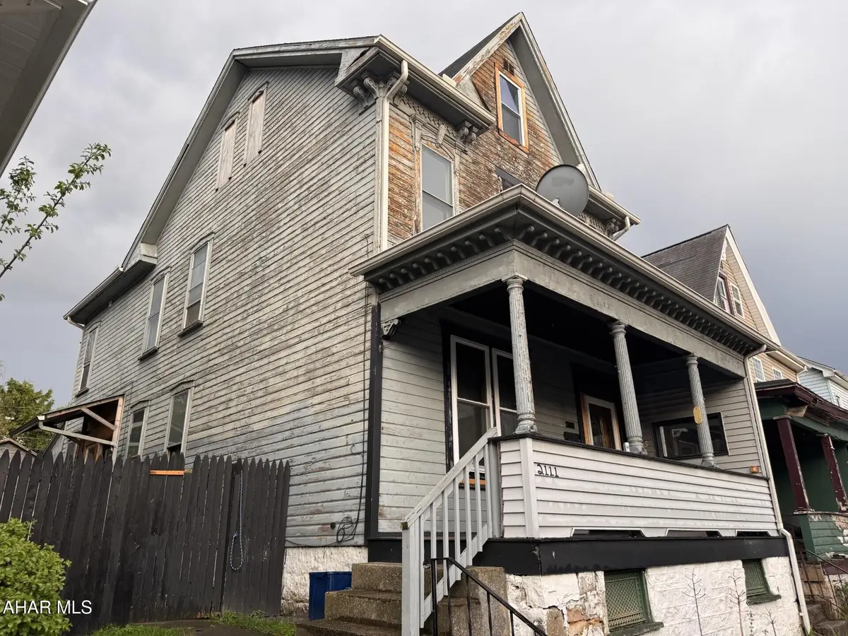 2111 5th Avenue, Altoona, PA 16602 - #1
