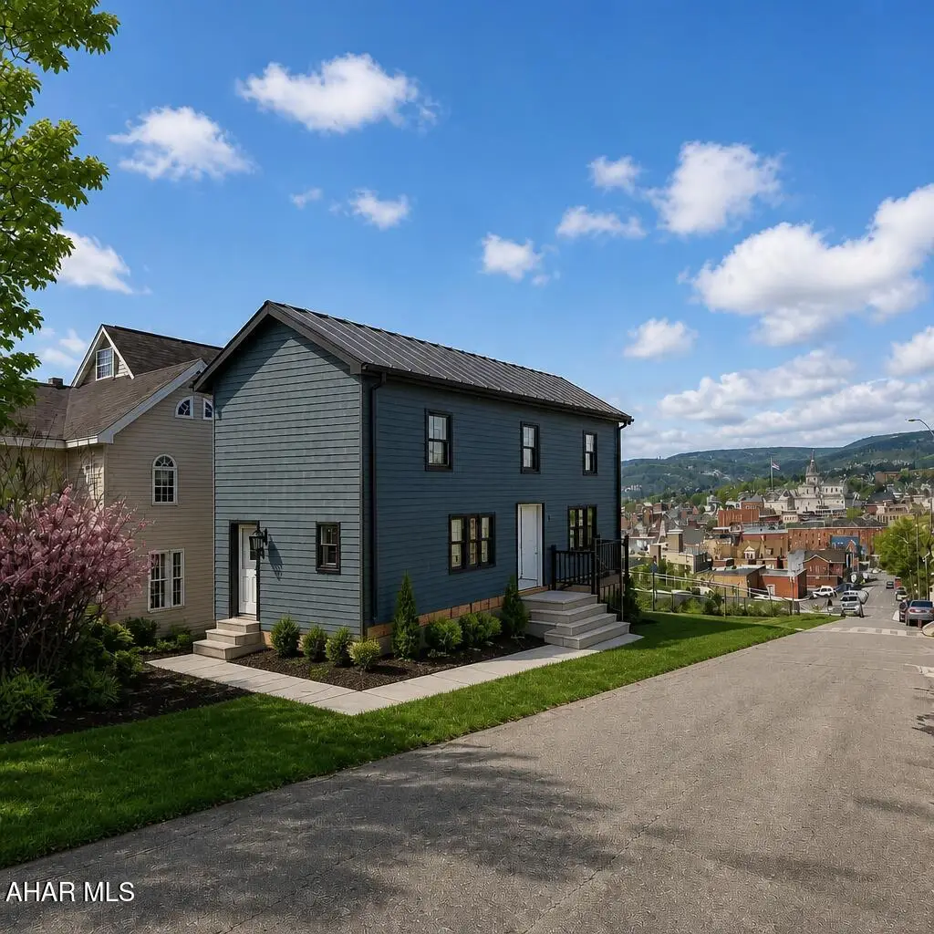 313 12th Street, Altoona, PA 16602 - #1