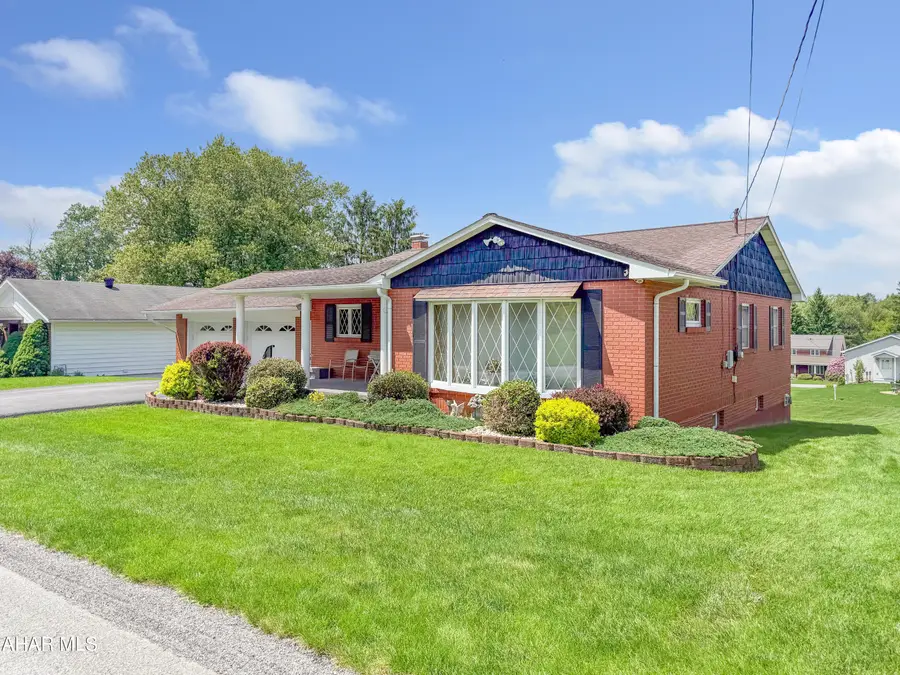 325 Woodland Street, Ebensburg, PA 15931 - #2