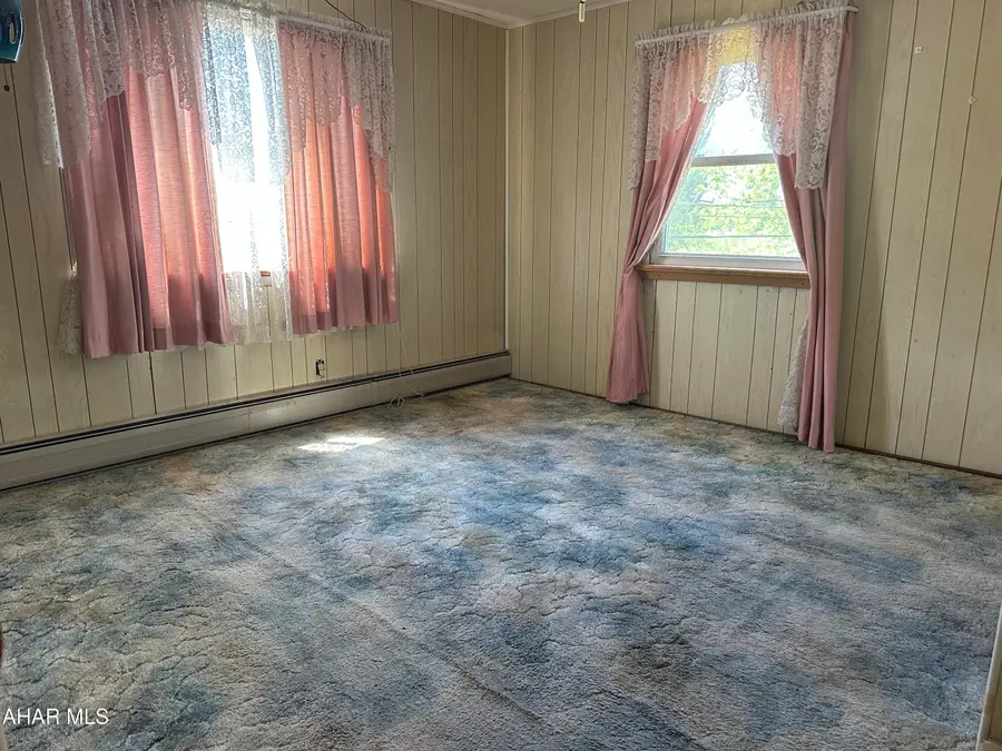 1562 W Loop Road, Hollidaysburg, PA 16648 - #3