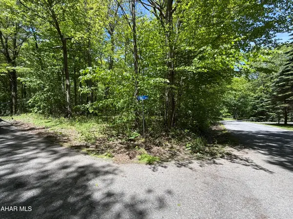 116 Timberman Road, Claysburg, PA 16625