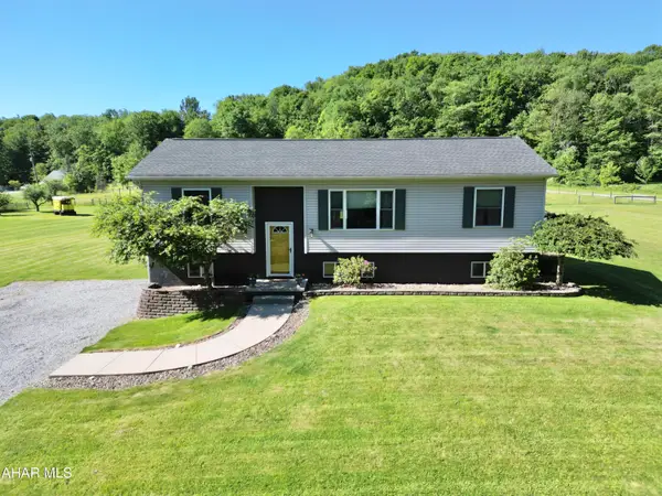 2037 Reightown Road, Tyrone, PA 16686