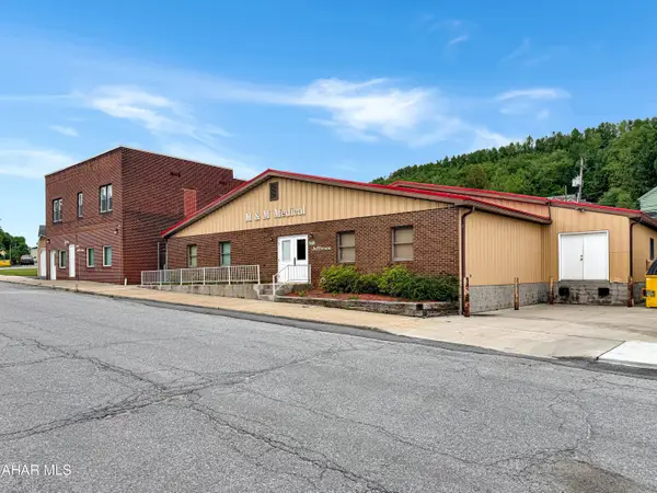 518 Jefferson Avenue, Beaverdale, PA 15921