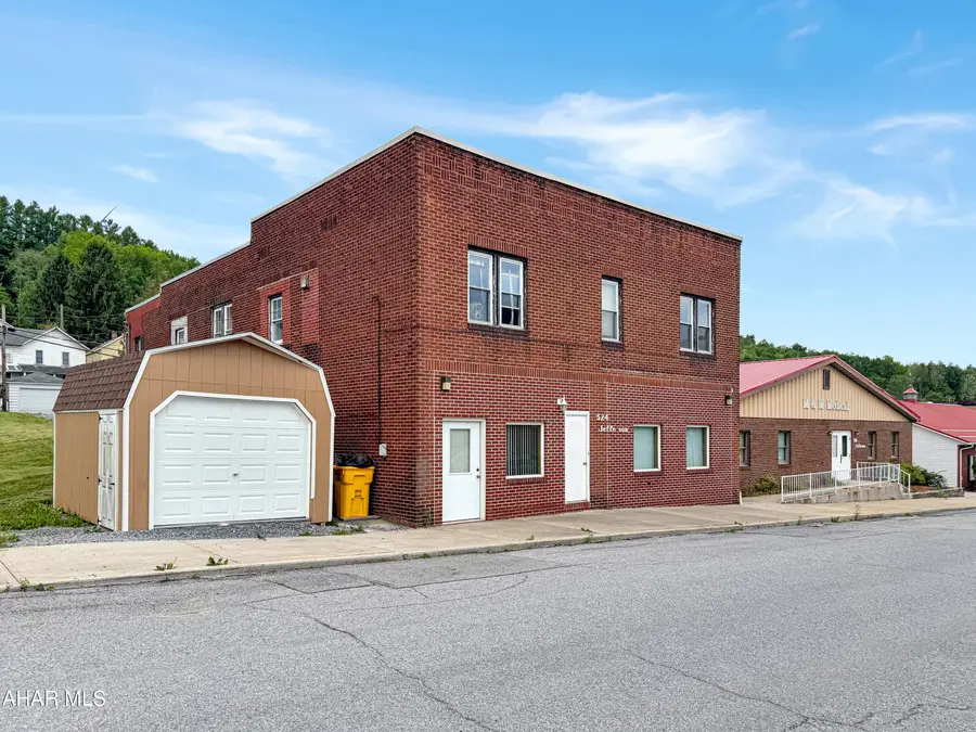 518 Jefferson Avenue, Beaverdale, PA 15921 - #2