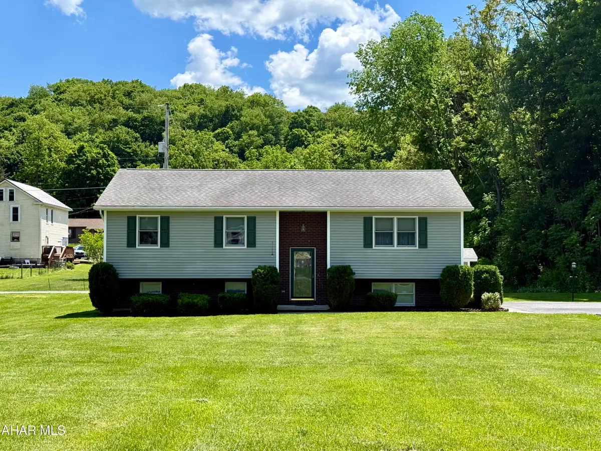 703 Spring Street, Saxton, PA 16678 - #1