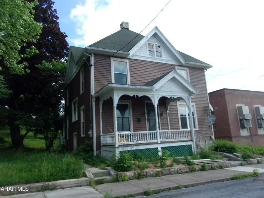 25 W 1st Street #1, Everett, PA 15537 - #2