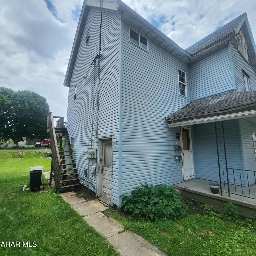 714 E Main Street, Roaring Spring, PA 16673 - #2