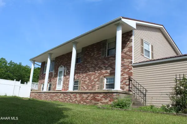 247 Crestview Drive, Duncansville, PA 16635