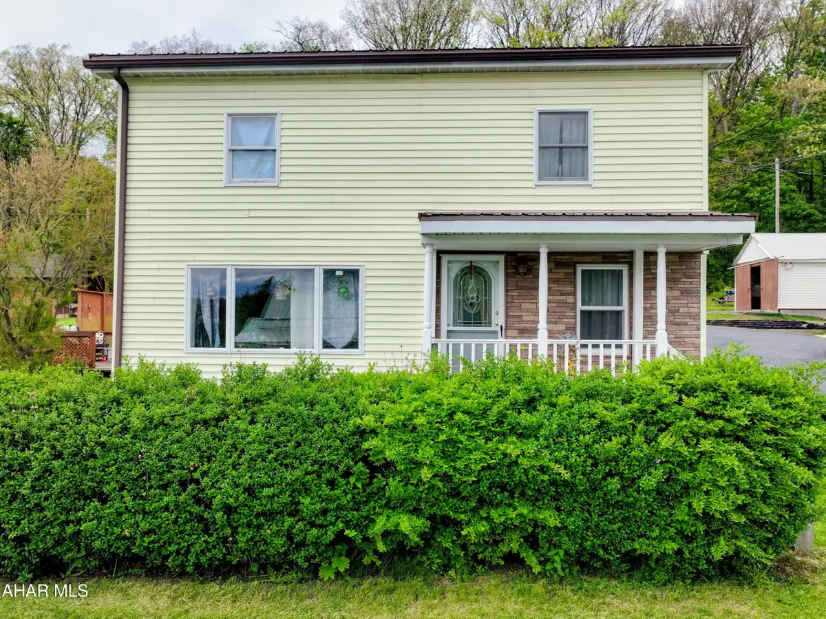 456 & 462 West Street, Everett, PA 15537 - #1