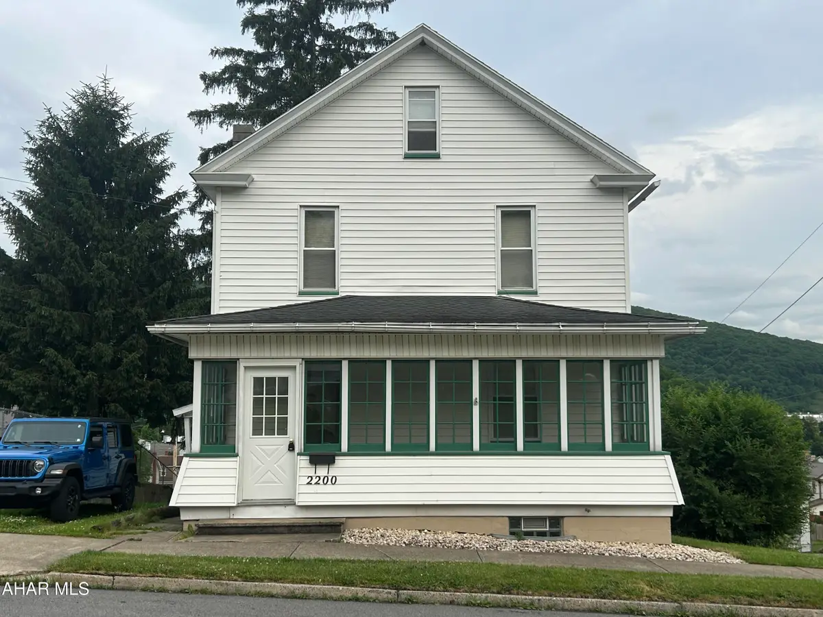 2200 Adams Avenue, Tyrone, PA 16686 - #1