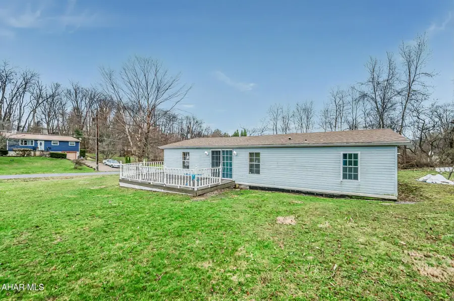 414 Pasture Lane, Johnstown, PA 15909 - #3