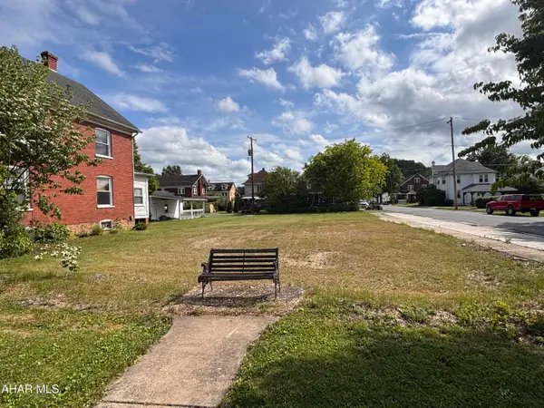 526 Martin Street, Bellwood, PA 16617
