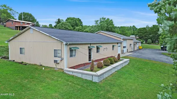 625 Shady Lane, Windber, PA 15963