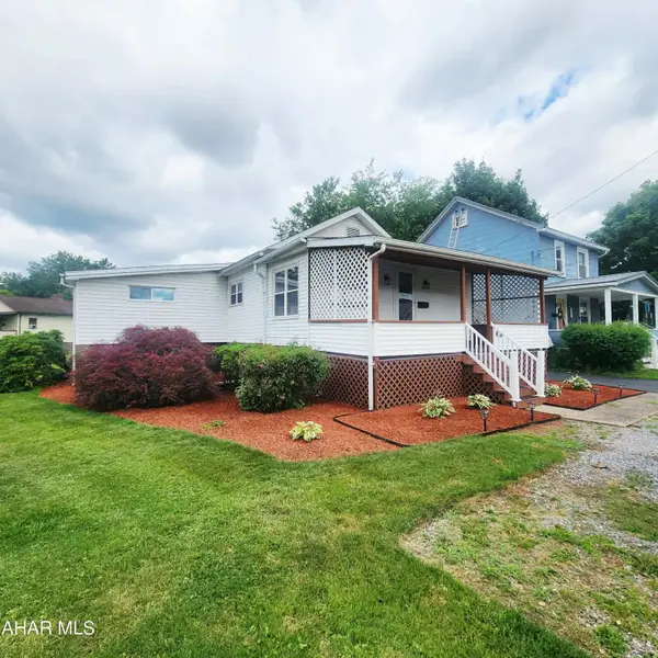314-16 Poe Place, Altoona, PA 16602