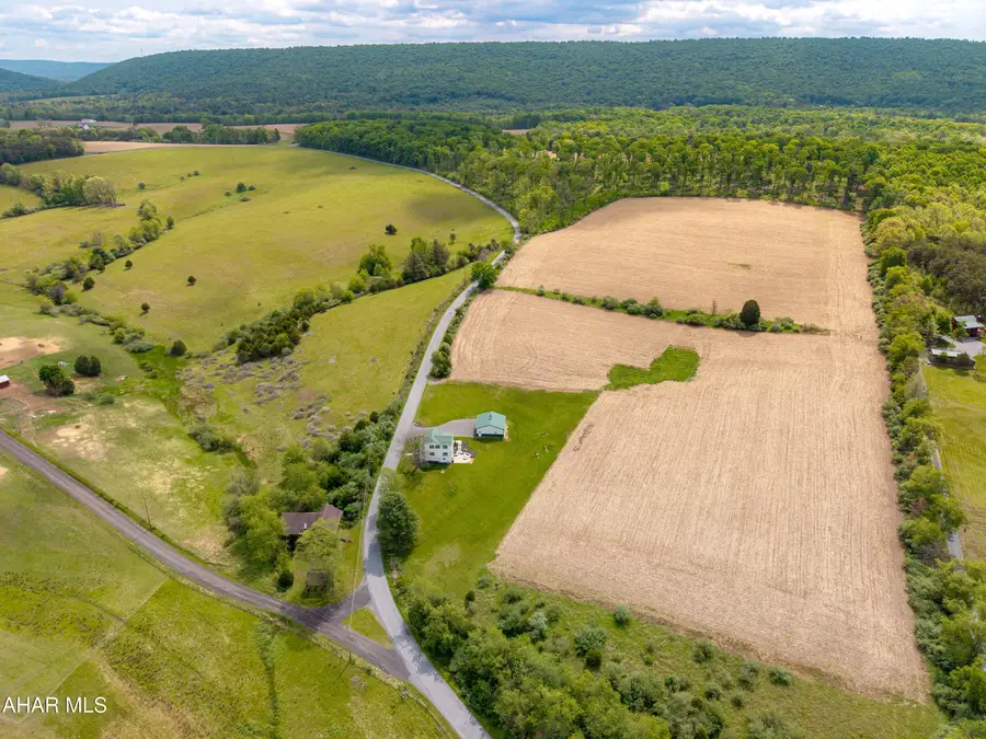 339 Big Run Road, Breezewood, PA 15533 - #2