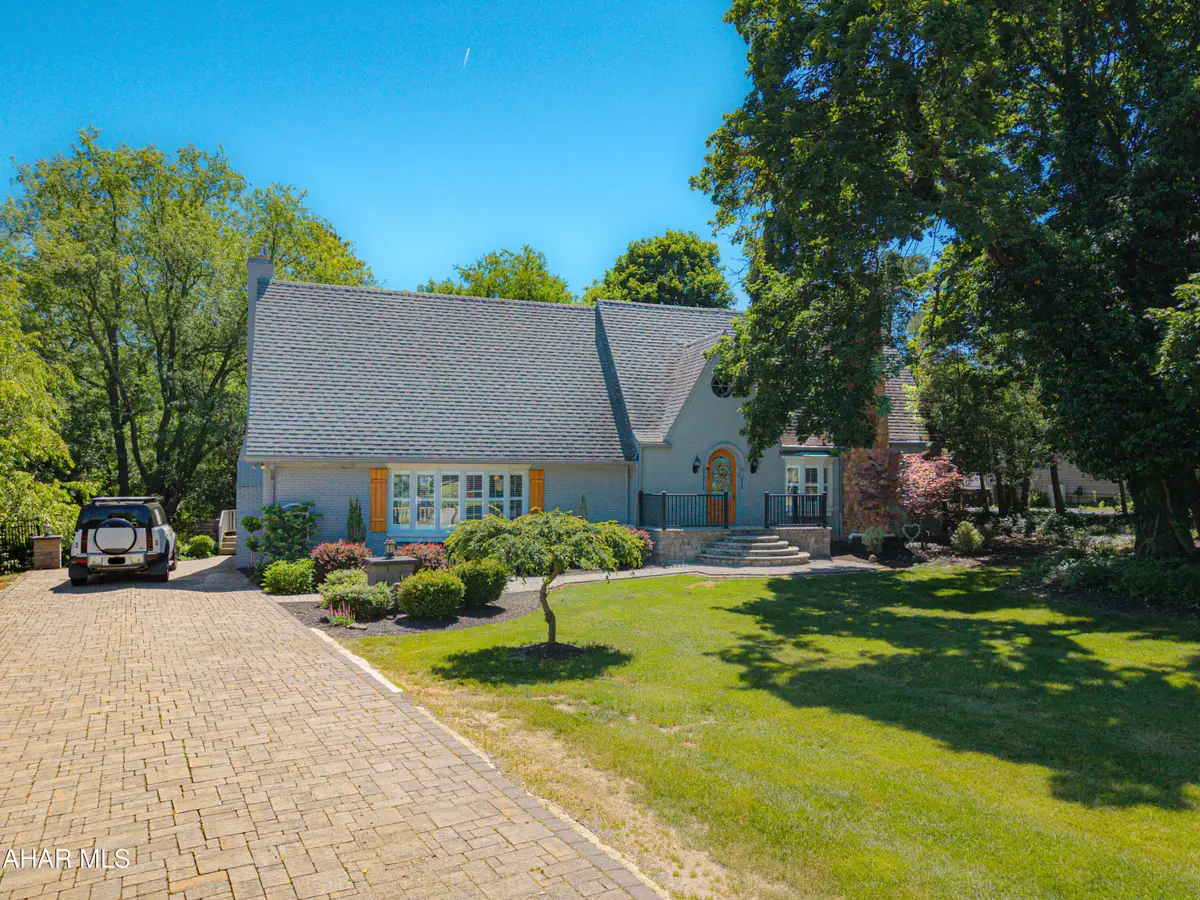 7659 Lincoln Highway, Bedford, PA 15522 - #1