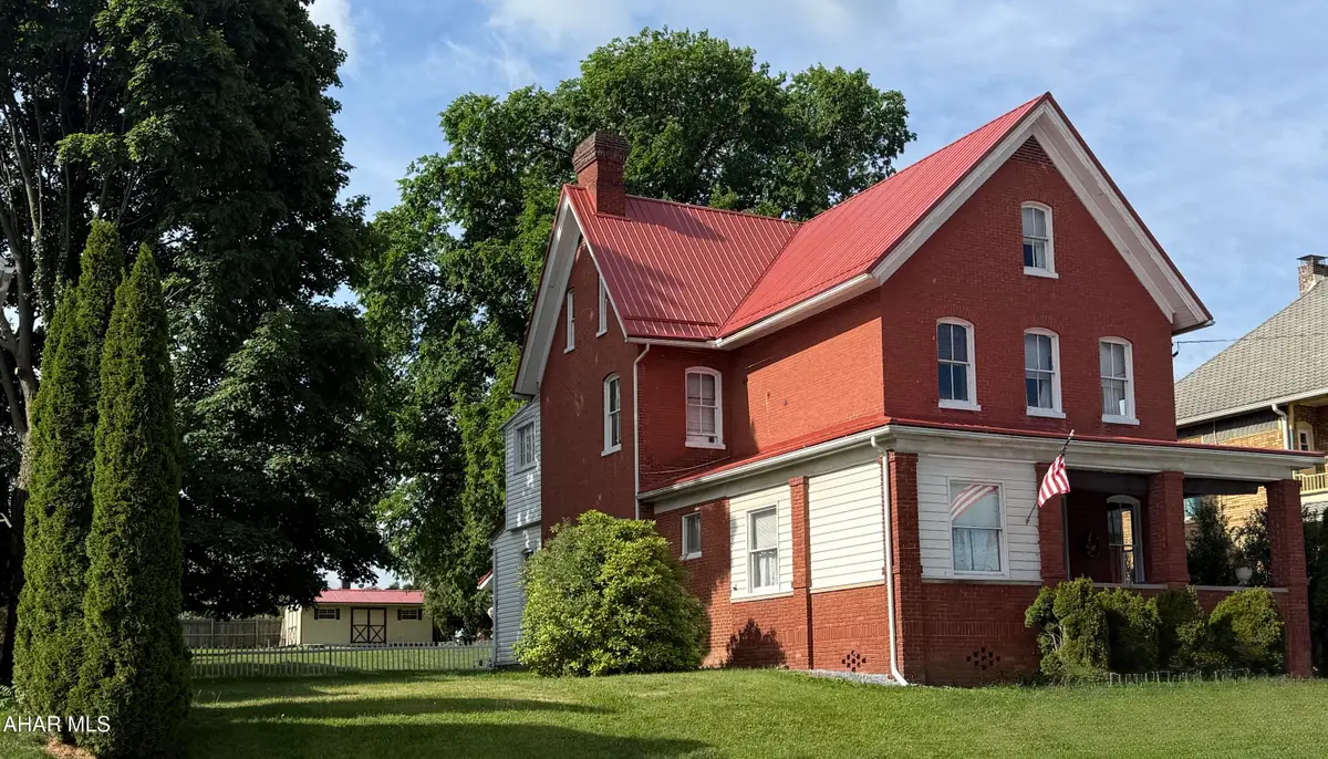314 E Penn Street, Bedford, PA 15522 - #1