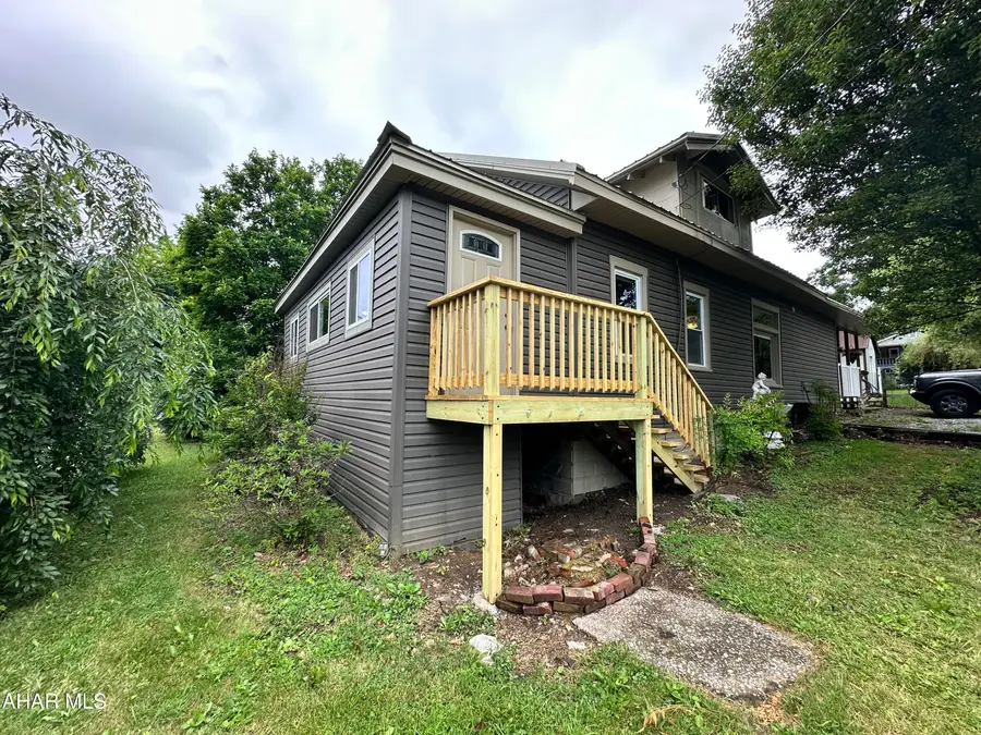 200 Caroline Avenue, Altoona, PA 16602 - #2