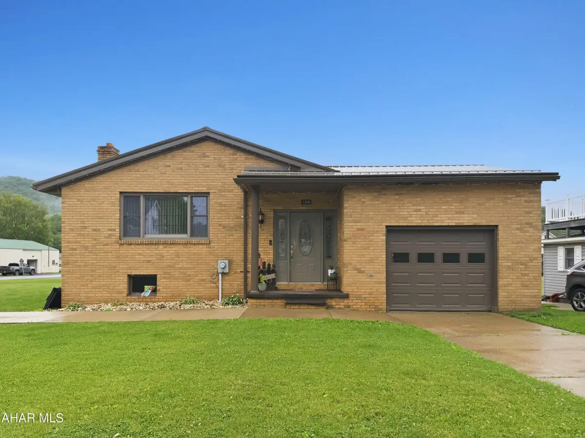 1004 Crawford Avenue, Northern Cambria, PA 15714 - #1