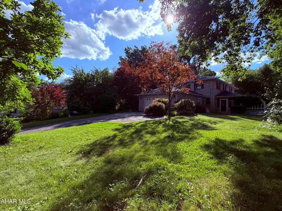 708 Beaumont Drive, Altoona, PA 16602 - #3