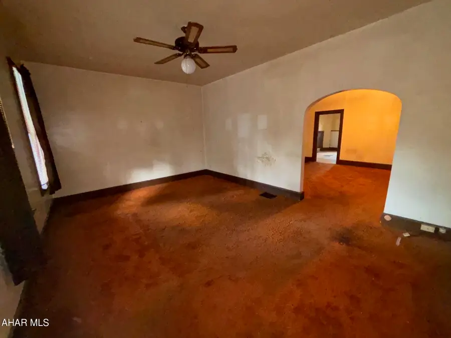 1004 20th Avenue, Altoona, PA 16601 - #2