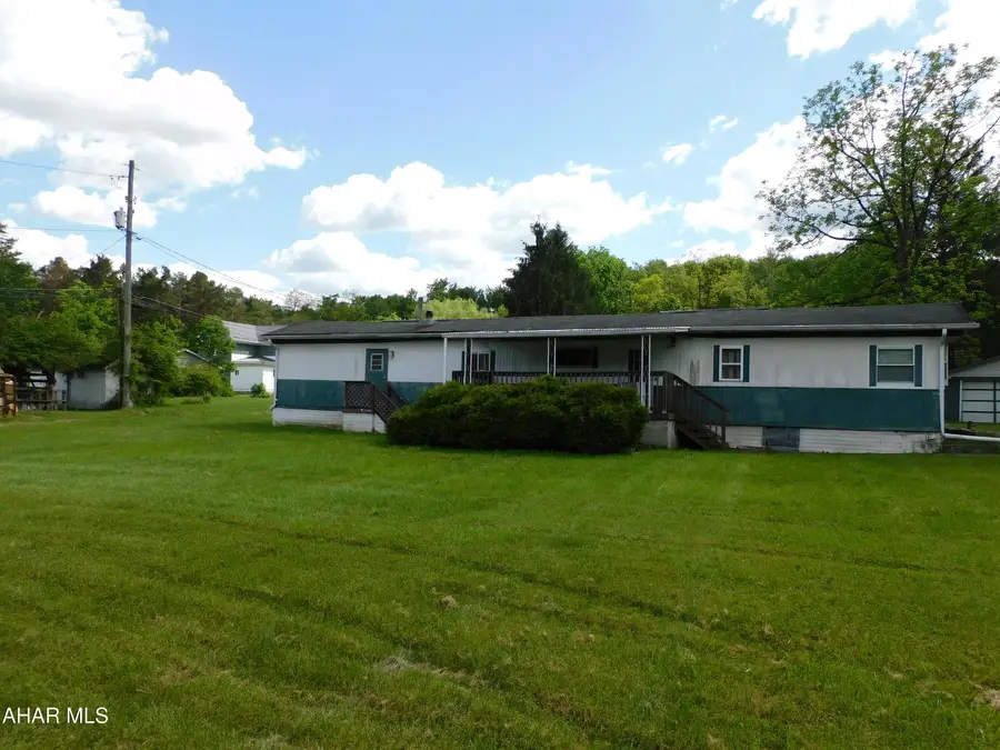 2209 W 12th Street, Tyrone, PA 16686 - #2