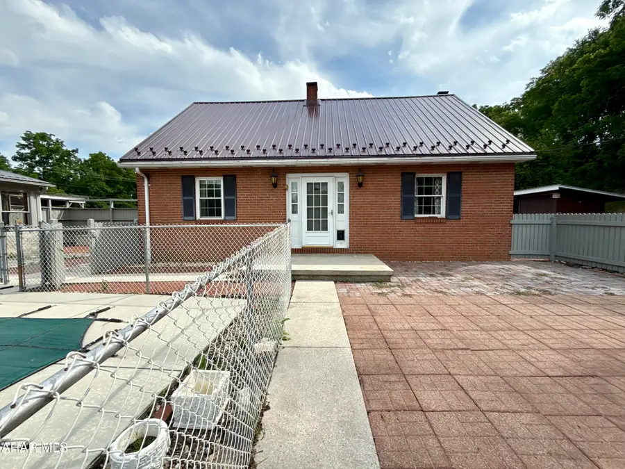 2469 Woodbury Pike, Woodbury, PA 16695 - #2