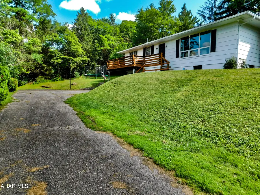 6280 Beacon Street, Altoona, PA 16601 - #2