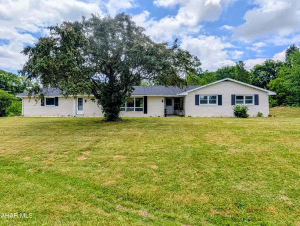 110 Sycamore Road, Fishertown, PA 15539