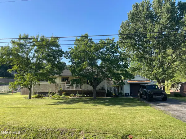 1162 Maple Hollow Road, Duncansville, PA 16635