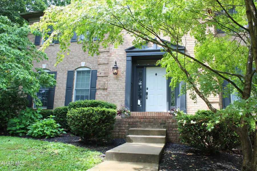 407 Woodlawn Terrace, Hollidaysburg, PA 16648 - #2