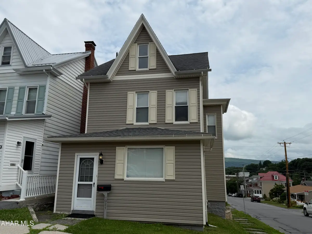 1027 23rd Avenue, Altoona, PA 16601 - #1