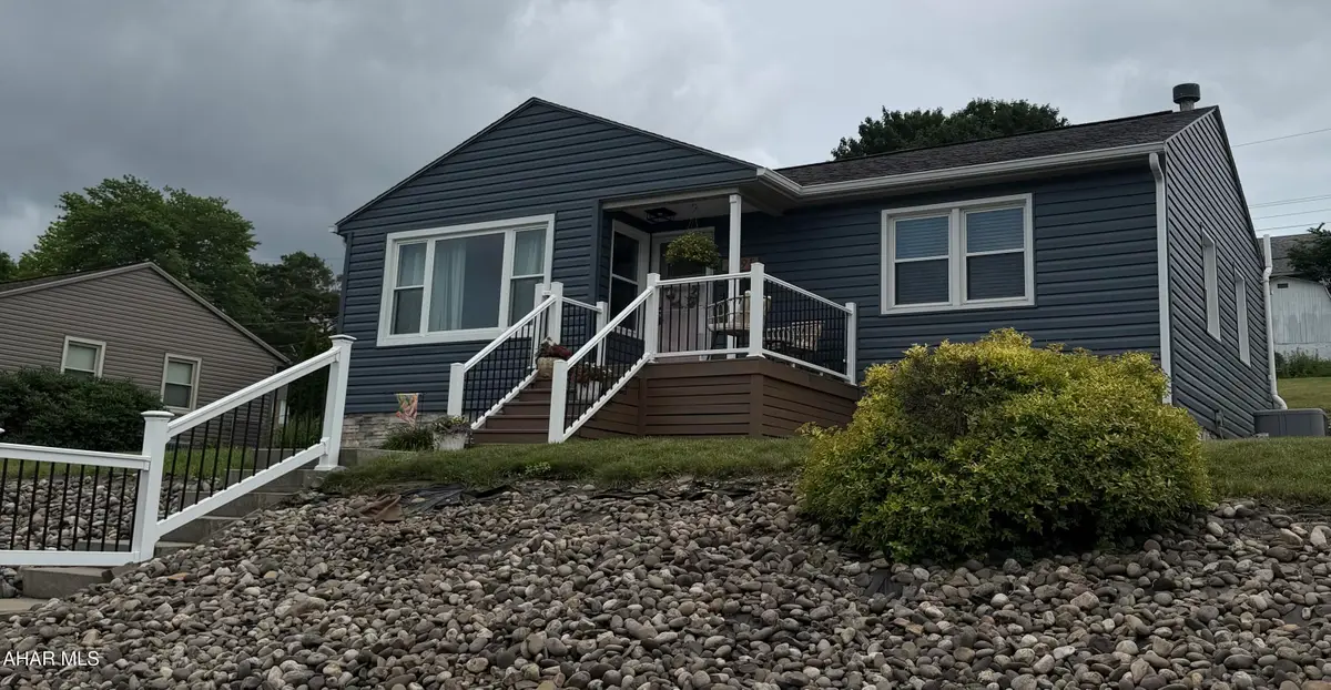 219 E 24th Avenue, Altoona, PA 16601 - #1