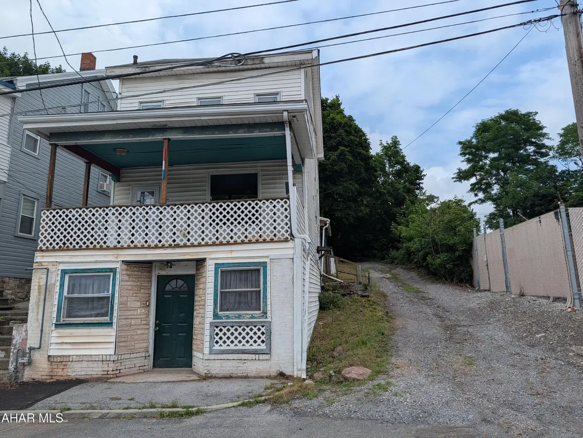 1908 Pine Avenue, Altoona, PA 16601 - #1