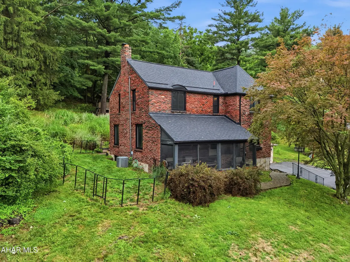 1513 Hillside Court, Tyrone, PA 16686 - #1