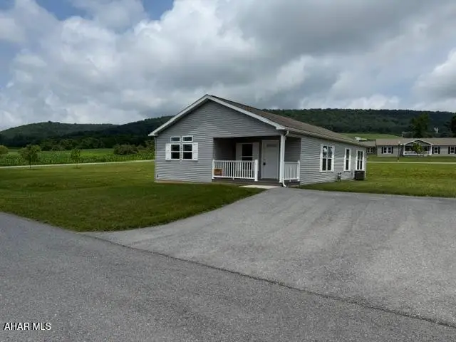 1047 Oak Terrace Drive, Martinsburg, PA 16662 - #2