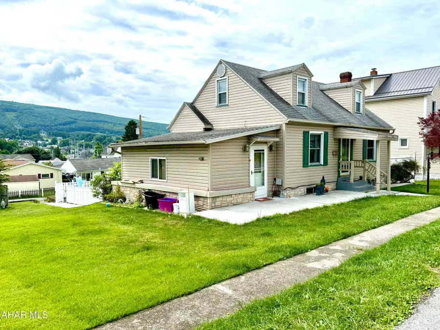 1415 Grant Avenue, Altoona, PA 16602 - #2