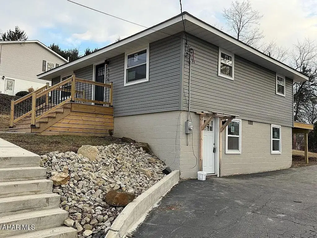 555 51st Street, Altoona, PA 16602 - #1