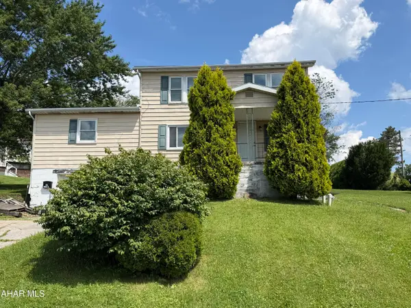922 Middle Street, Gallitzin, PA 16641