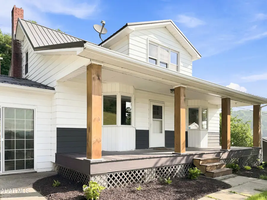 301 Hickory Street, Northern Cambria, PA 15714 - #3