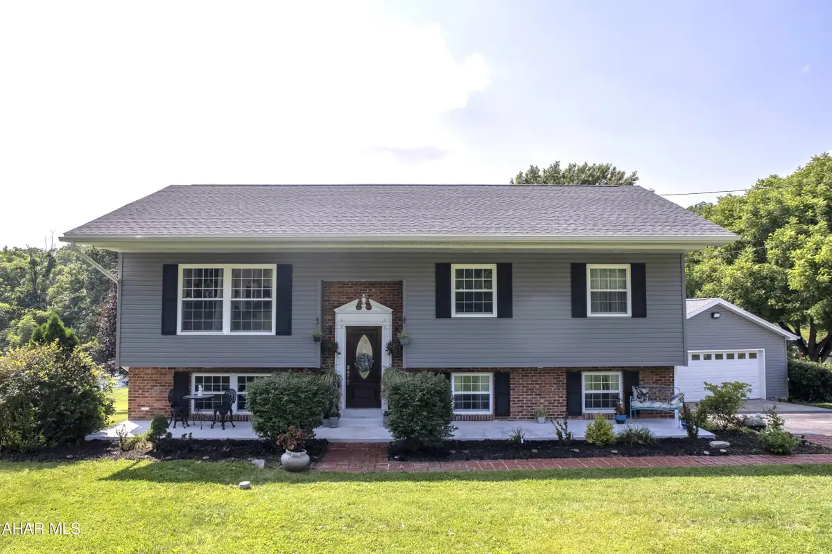 107 Axelle Street, Hollidaysburg, PA 16648 - #1