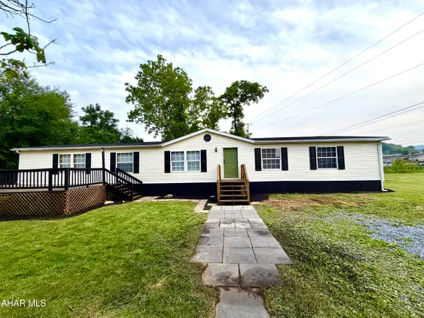 129 Eicher Lane, East Freedom, PA 16637