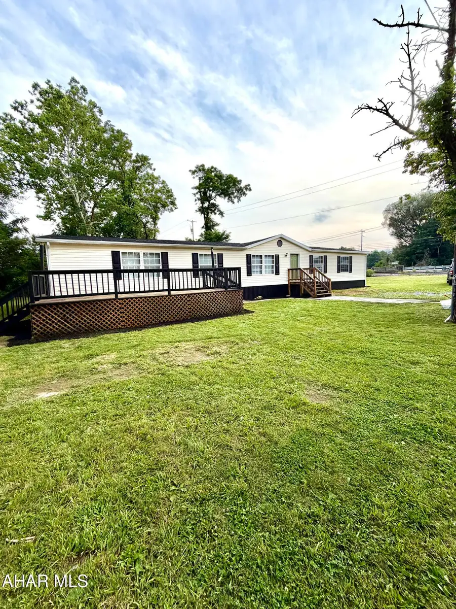 129 Eicher Lane, East Freedom, PA 16637 - #3