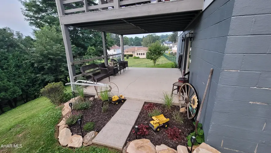 310 Sioux Street, Johnstown, PA 15904 - #3